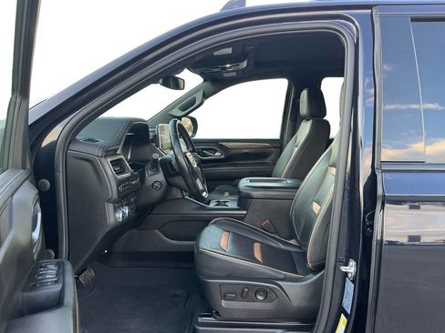 Used 2023 GMC Yukon AT4 w/ AT4 Premium Plus Package AWD/4WD image 14
