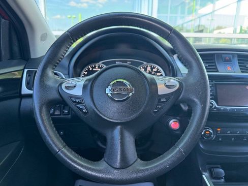 Used 2017 Nissan Sentra SV FWD image 11