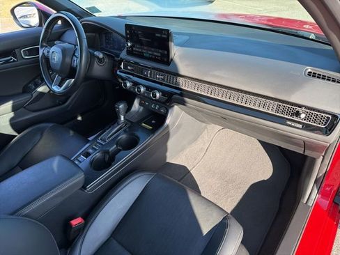 Used 2023 Honda Civic Sport Touring image 9