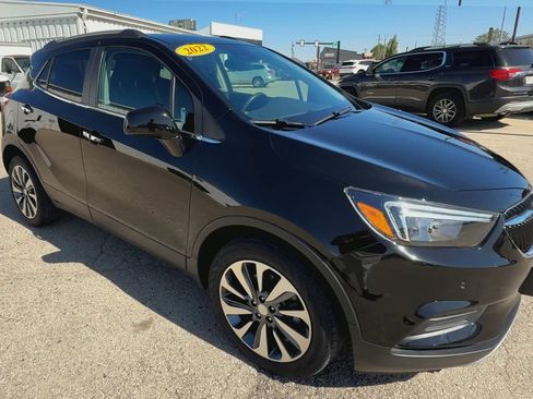 Used 2022 Buick Encore Preferred w/ Safety Package II image 2