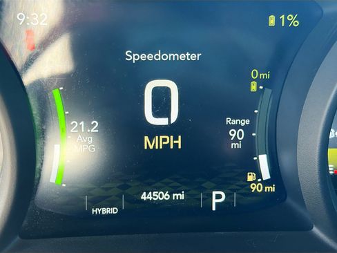 Used 2024 Jeep Wrangler Unlimited w/ Convenience Group AWD/4WD image 19