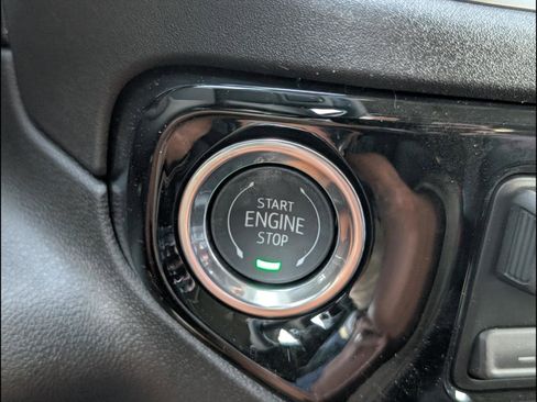 New 2026 GMC Sierra 1500 SLE w/ Preferred Package AWD/4WD image 7