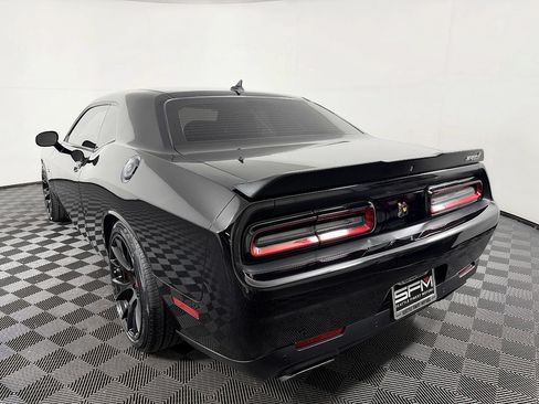 Used 2016 Dodge Challenger R/T Scat Pack RWD image 16