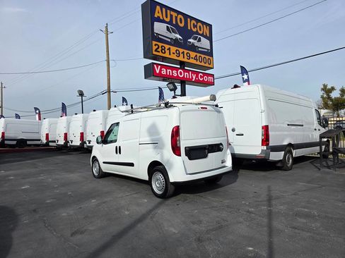 Used 2022 RAM ProMaster City Tradesman image 2