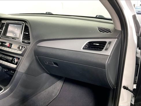 Used 2018 Hyundai Sonata SEL image 14
