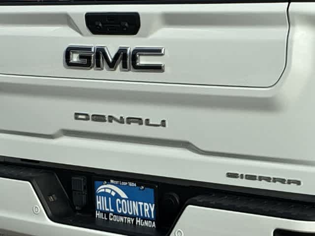 Used 2024 GMC Sierra 2500 Denali Ultimate AWD/4WD image 13