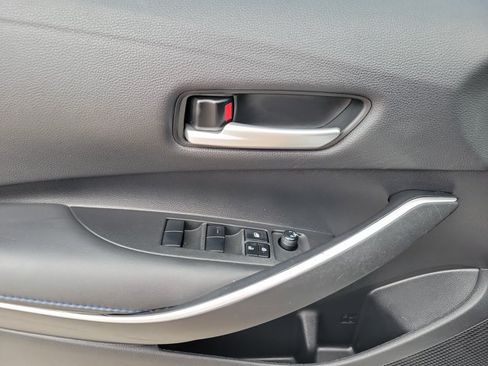 Used 2022 Toyota Corolla SE FWD image 8