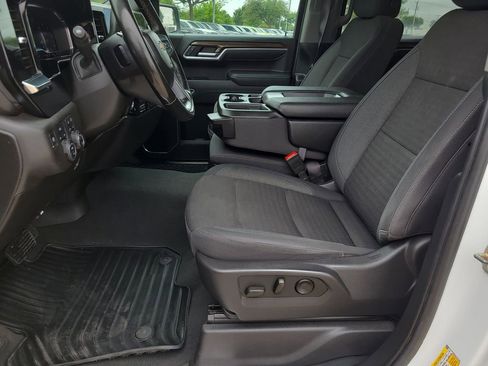 Used 2025 Chevrolet Silverado 1500 LT w/ Safety Package AWD/4WD image 16