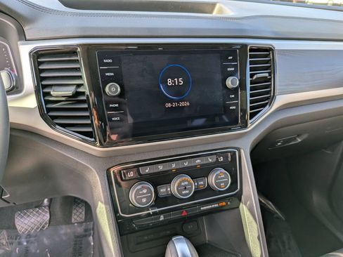 Certified 2023 Volkswagen Atlas SE w/ Panoramic Sunroof Package FWD image 20