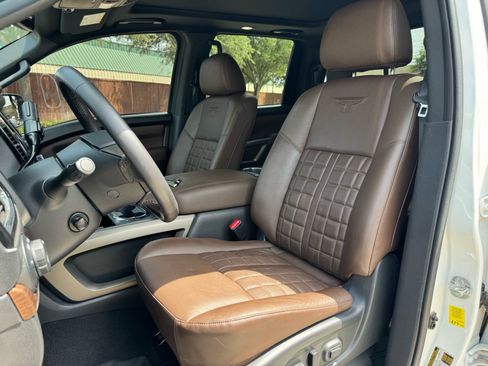 Used 2024 Nissan Titan Platinum Reserve w/ Moonroof Package AWD/4WD image 21