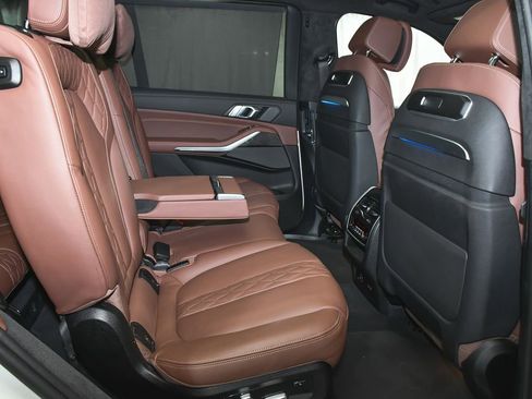 Used 2026 BMW X7 M60i AWD/4WD image 53