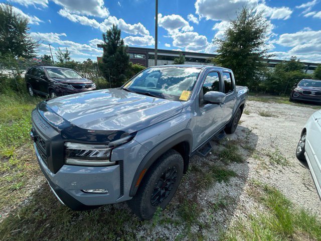 Used 2023 Nissan Frontier PRO-4X w/ Pro-4X Premium Package AWD/4WD image 3