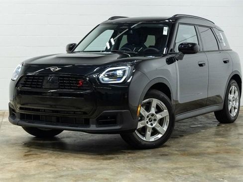 Certified 2025 MINI Cooper Countryman S image 9