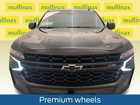 Used 2023 Chevrolet Suburban Z71 w/ Luxury Package AWD/4WD image 15