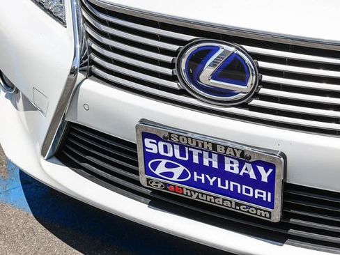 Used 2013 Lexus ES 300h w/ Luxury Pkg FWD image 11