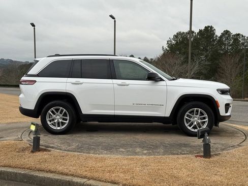 Certified 2024 Jeep Grand Cherokee Laredo X w/ Luxury Tech Group I image 7