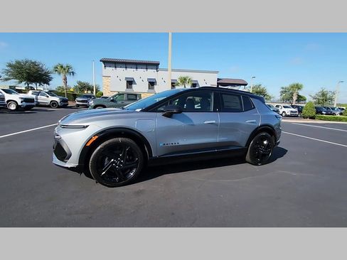 New 2026 Chevrolet Equinox EV RS image 17