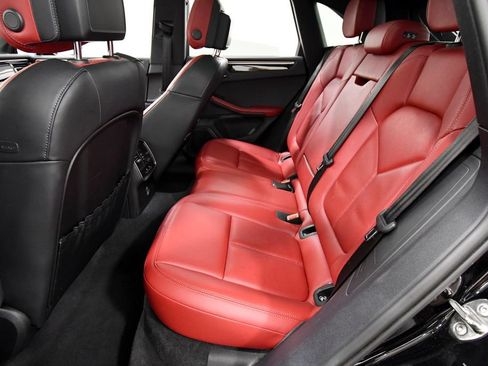 Used 2023 Porsche Macan S AWD/4WD image 15