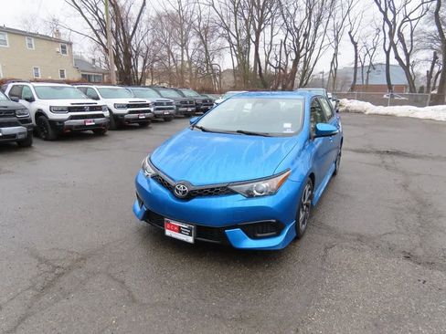 Used 2017 Toyota Corolla iM image 1