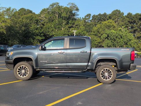 Used 2017 Chevrolet Colorado ZR2 AWD/4WD image 2
