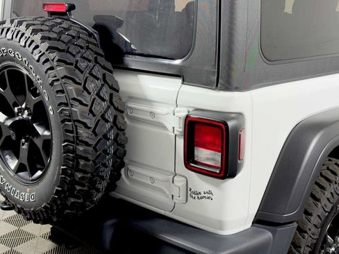 Used 2021 Jeep Wrangler Sport AWD/4WD image 27