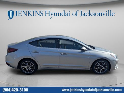 Used 2020 Hyundai Elantra Limited w/ Ultimate Package 03 image 2