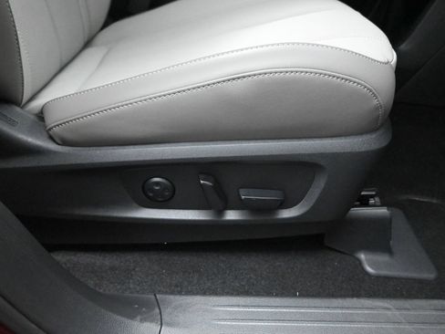 Used 2026 INFINITI QX60 Luxe w/ Cargo Package FWD image 16