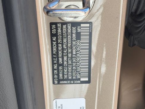 Used 2016 Porsche Cayenne image 29