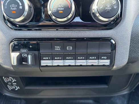 New 2026 RAM 3500 Tradesman w/ Chrome Appearance Group AWD/4WD image 24