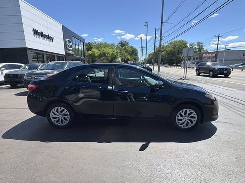 Used 2019 Toyota Corolla LE FWD image 9