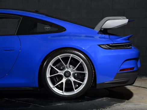 Used 2022 Porsche 911 GT3 RWD image 14