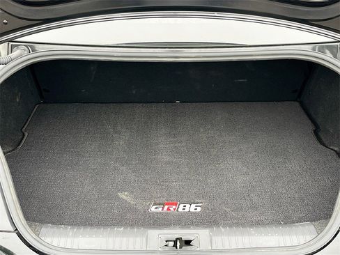 Used 2025 Toyota GR86 Premium image 24
