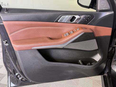 Used 2021 BMW ALPINA XB7 image 12