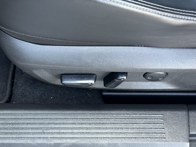 Certified 2023 Nissan Rogue Platinum FWD image 17