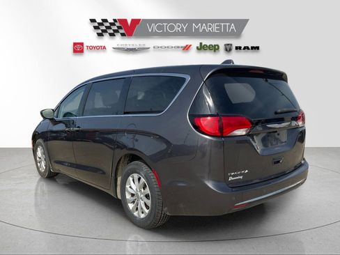 Used 2018 Chrysler Pacifica Touring Plus w/ Tire & Wheel Group image 3