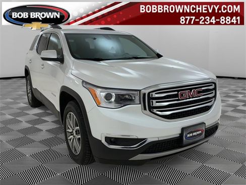 Used 2018 GMC Acadia SLE image 1