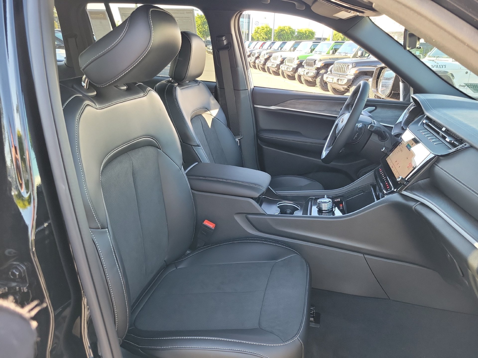 New 2026 Jeep Grand Cherokee Altitude AWD/4WD image 16