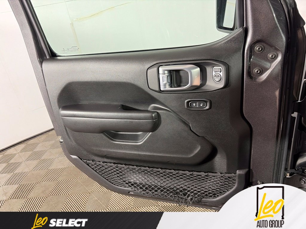 Used 2021 Jeep Wrangler Unlimited Sport AWD/4WD image 23