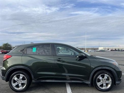 Used 2016 Honda HR-V EX image 4