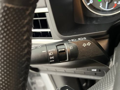 Used 2024 Mitsubishi Outlander SE AWD/4WD image 56