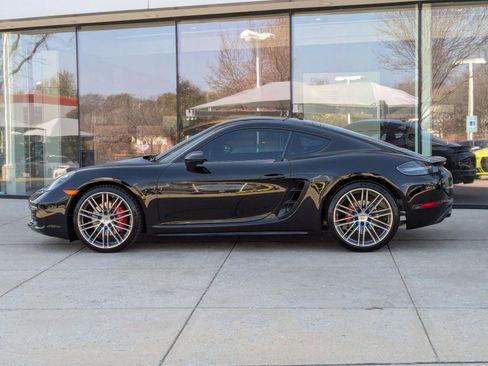 Certified 2025 Porsche 718 Cayman S image 2