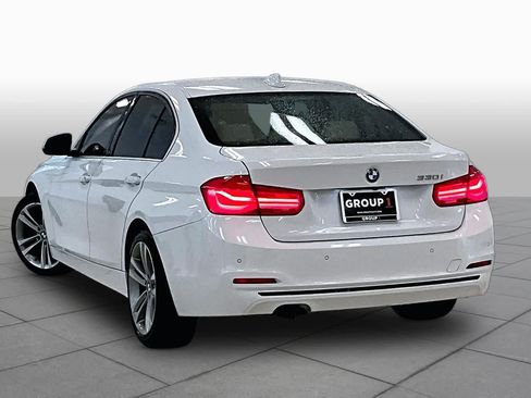 Used 2018 BMW 330i Sedan RWD image 10