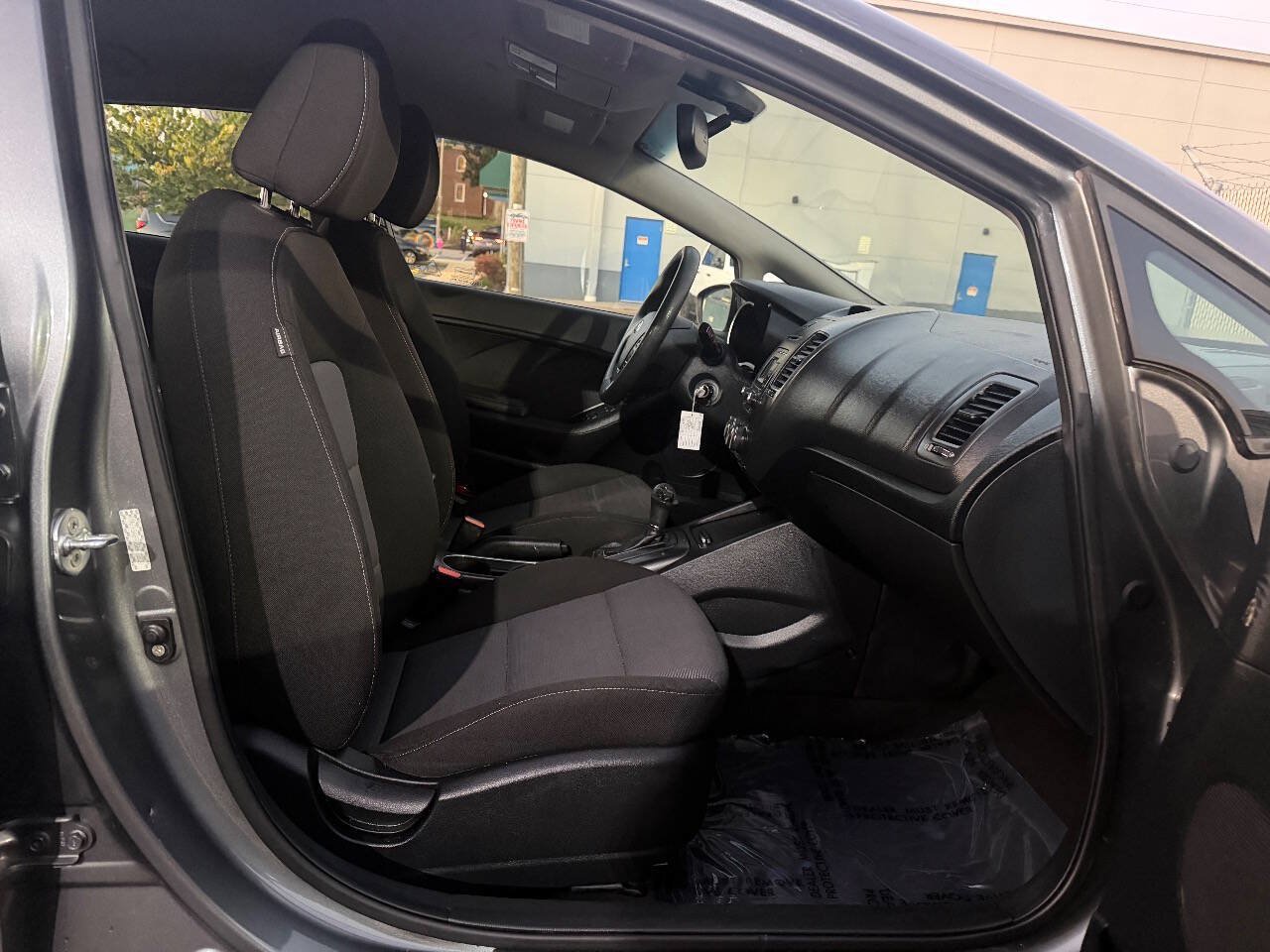 Used 2016 Kia Forte LX FWD image 27