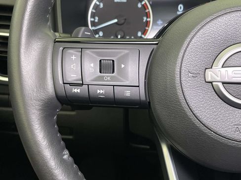 Used 2022 Nissan Rogue SL AWD/4WD image 37