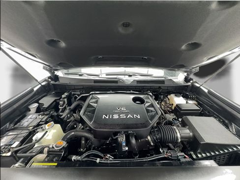 Used 2026 Nissan Armada SL w/ Captain's Chari Seat Package RWD image 18