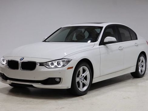 Used 2014 BMW 328i xDrive Sedan AWD/4WD image 3