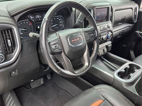 Certified 2021 GMC Sierra 1500 AT4 w/ AT4 Premium Package AWD/4WD image 12
