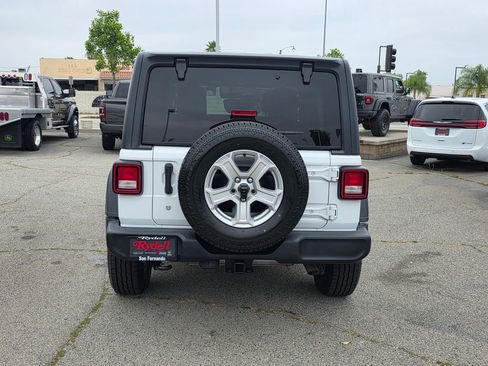 Used 2019 Jeep Wrangler Unlimited Sport S AWD/4WD image 6
