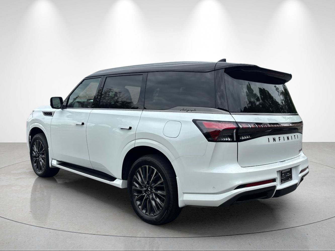 New 2027 INFINITI QX80 Autograph w/ Premium Cargo Package AWD/4WD image 3