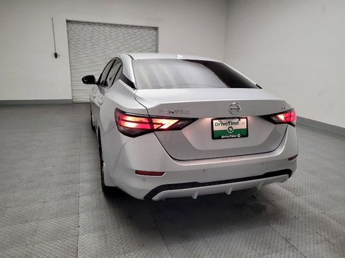 Used 2021 Nissan Sentra SV image 6